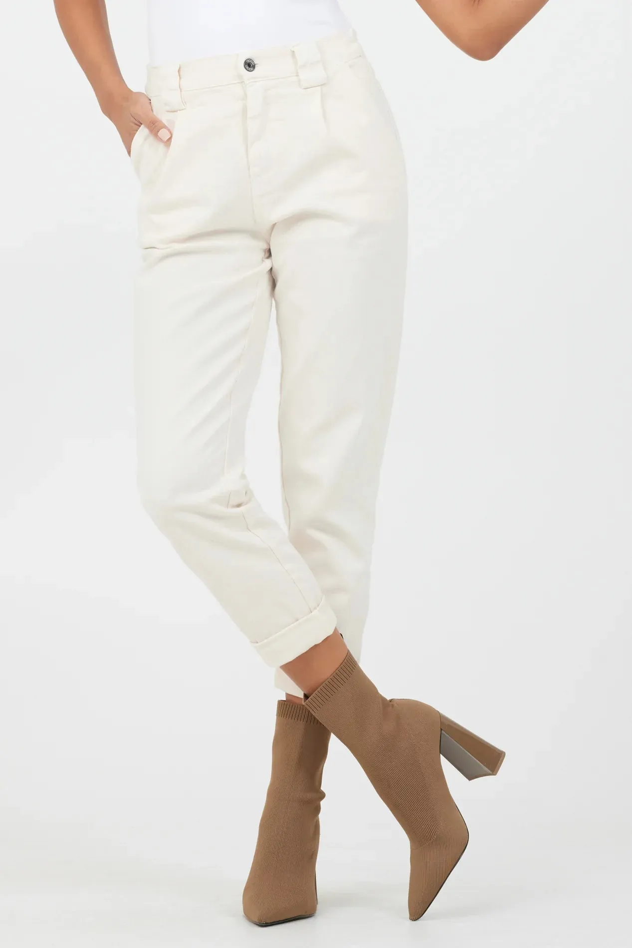 Bradley Relaxed Fit Chino Pant