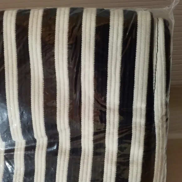 Bundle of 3 Stretchy Pencil Skirts. Elastic Flattering. Workwear to Date Night!
