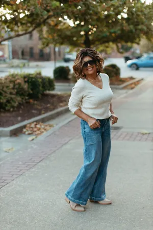 Cable Knit V-Neck Pullover Sweater