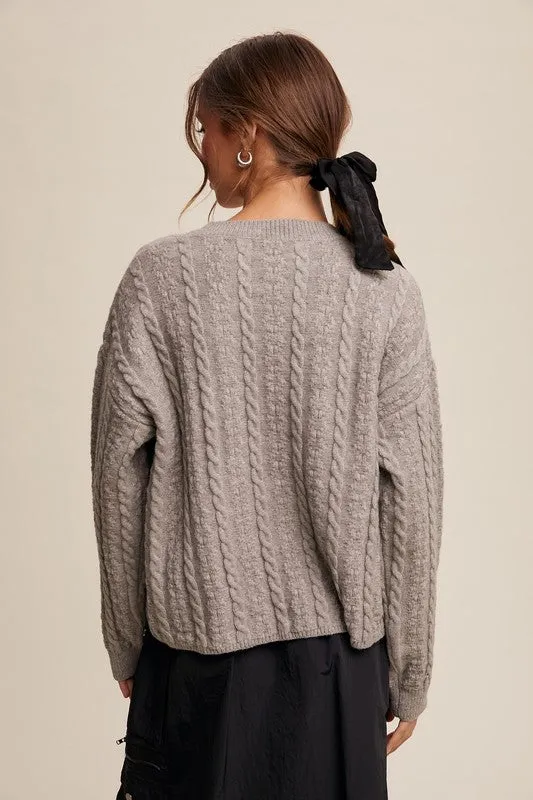 CLASSIC V-NECK CABLE KNIT SWEATER