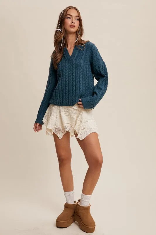 CLASSIC V-NECK CABLE KNIT SWEATER