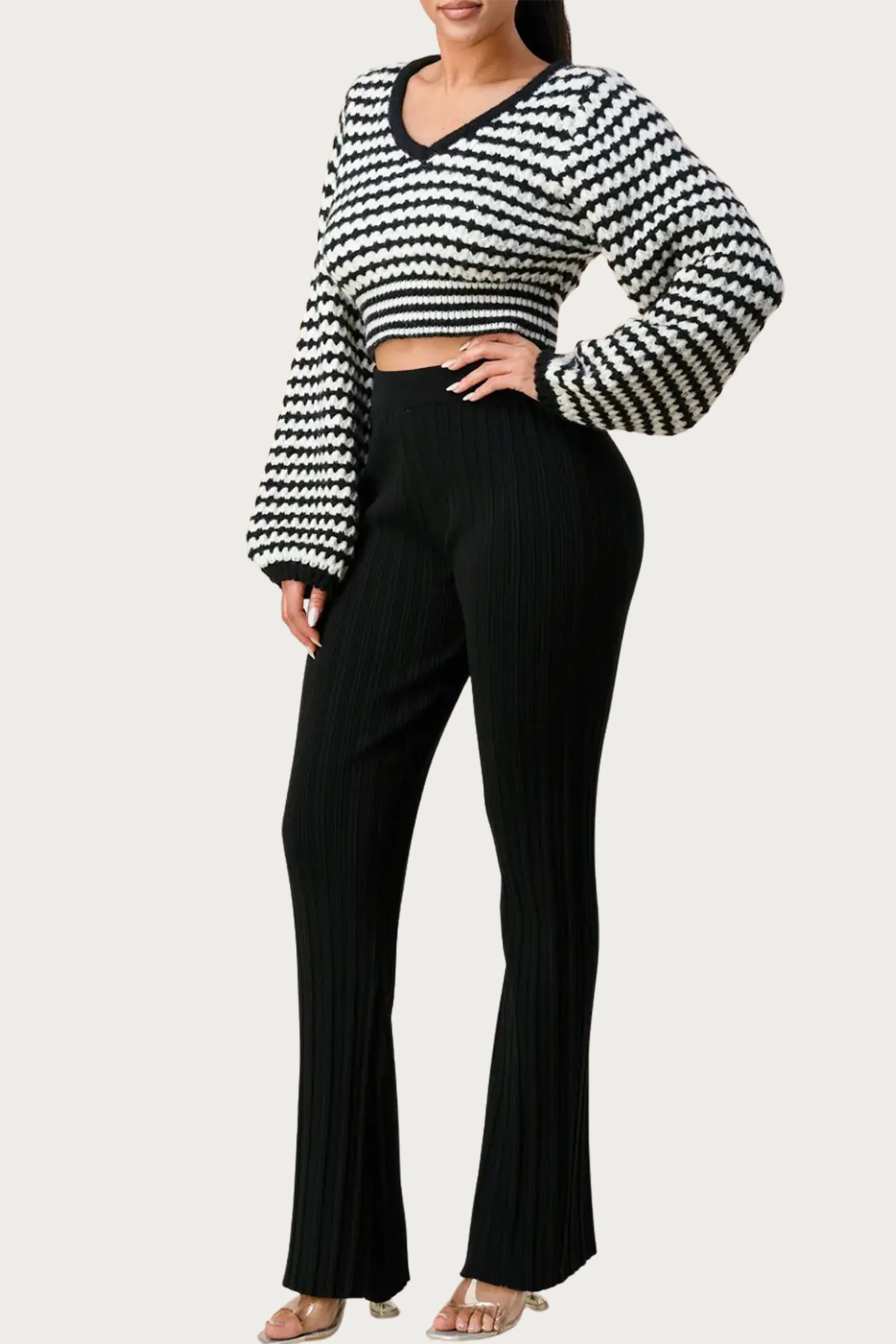 CROPPED V-NECK JUMPER