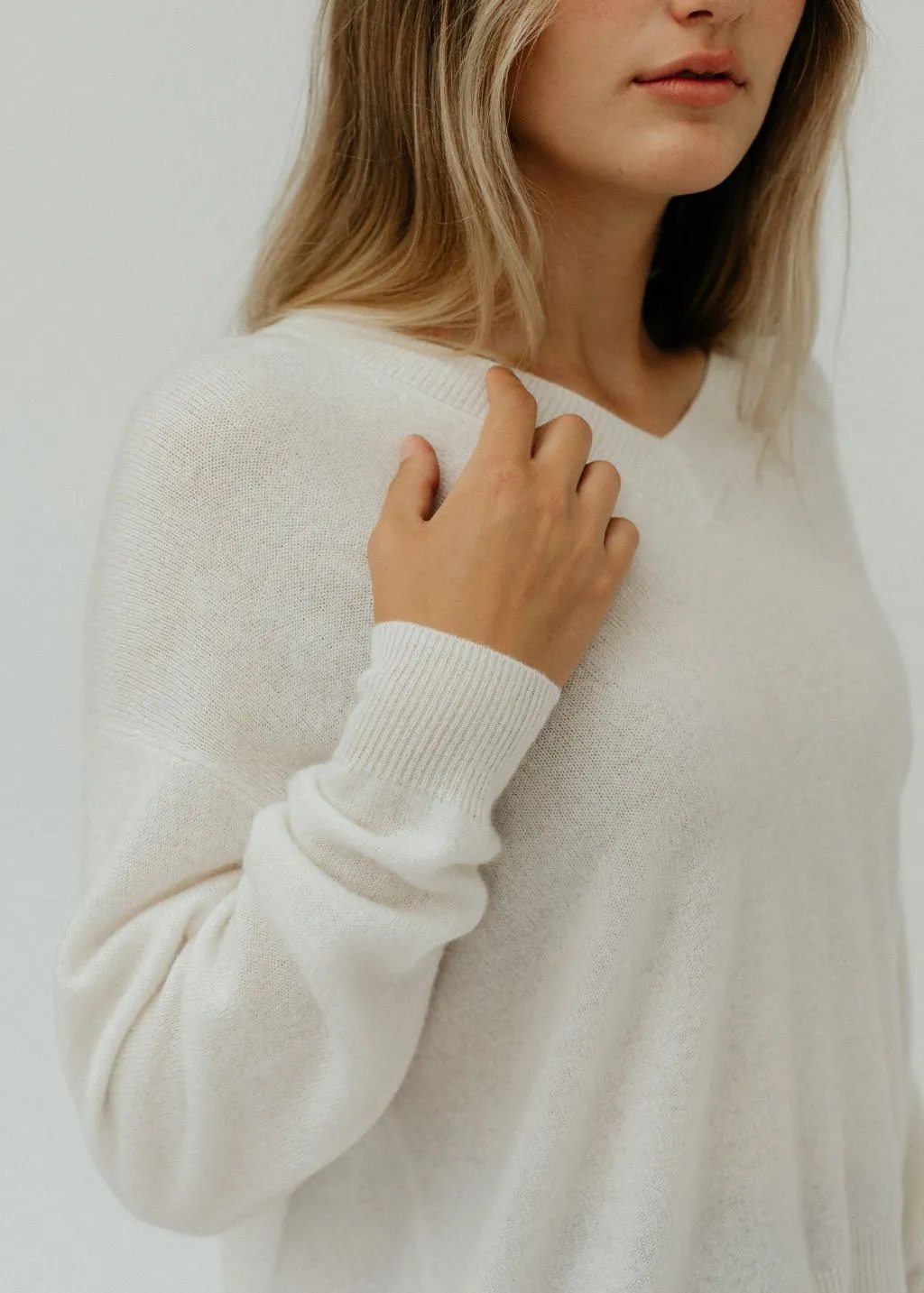 Elizabeth V-Neck Cashmere Sweater in White