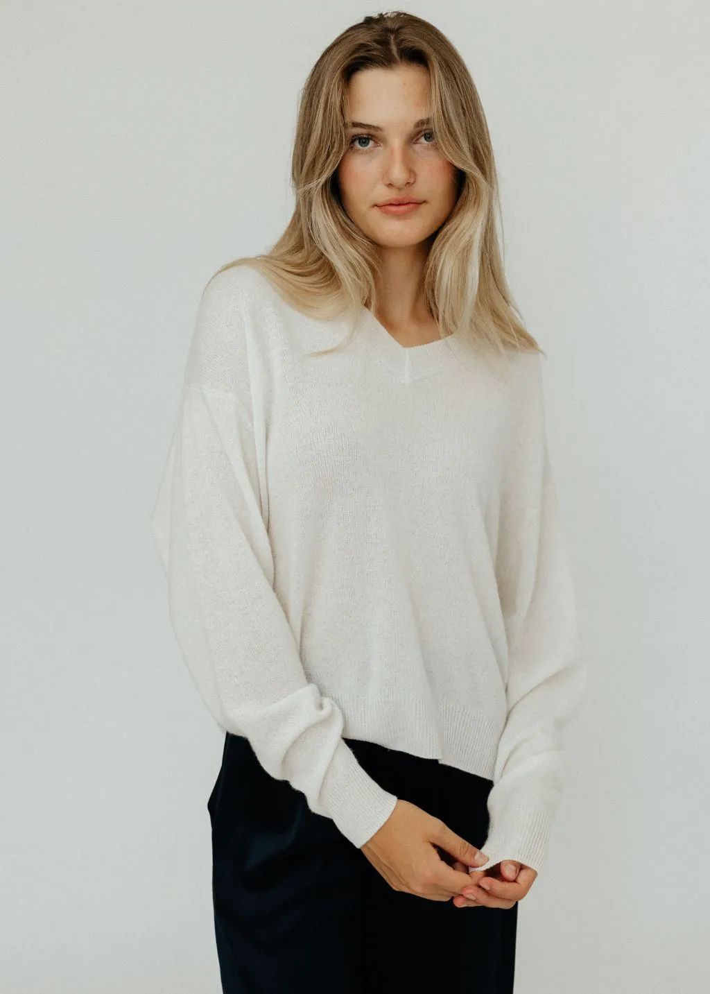 Elizabeth V-Neck Cashmere Sweater in White