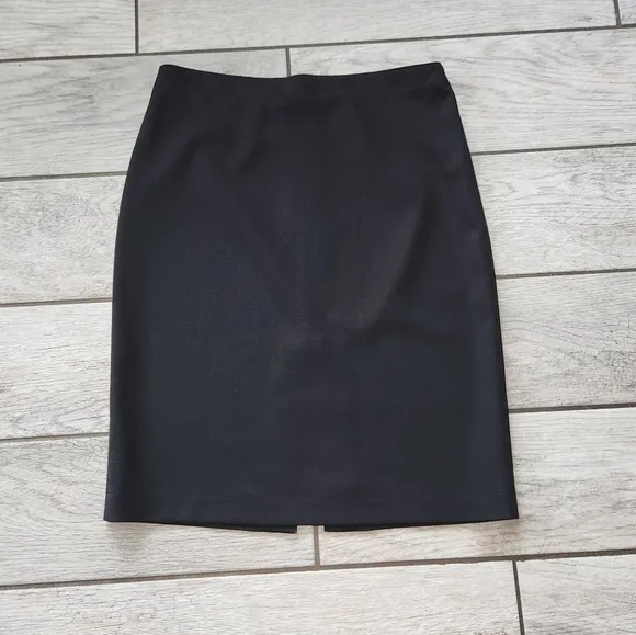Emporio Armani Black Wool Pencil Skirt Small Knee Length Italy 40 Career Luxury