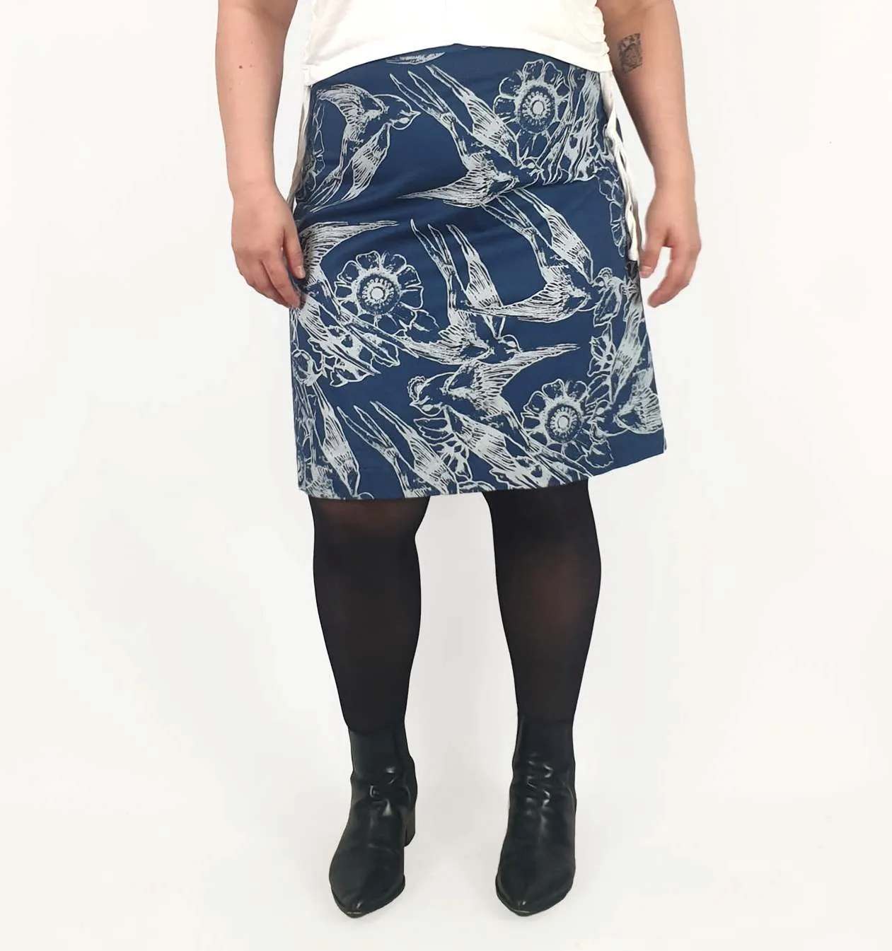 Essaye by Surface Art skirt size XL