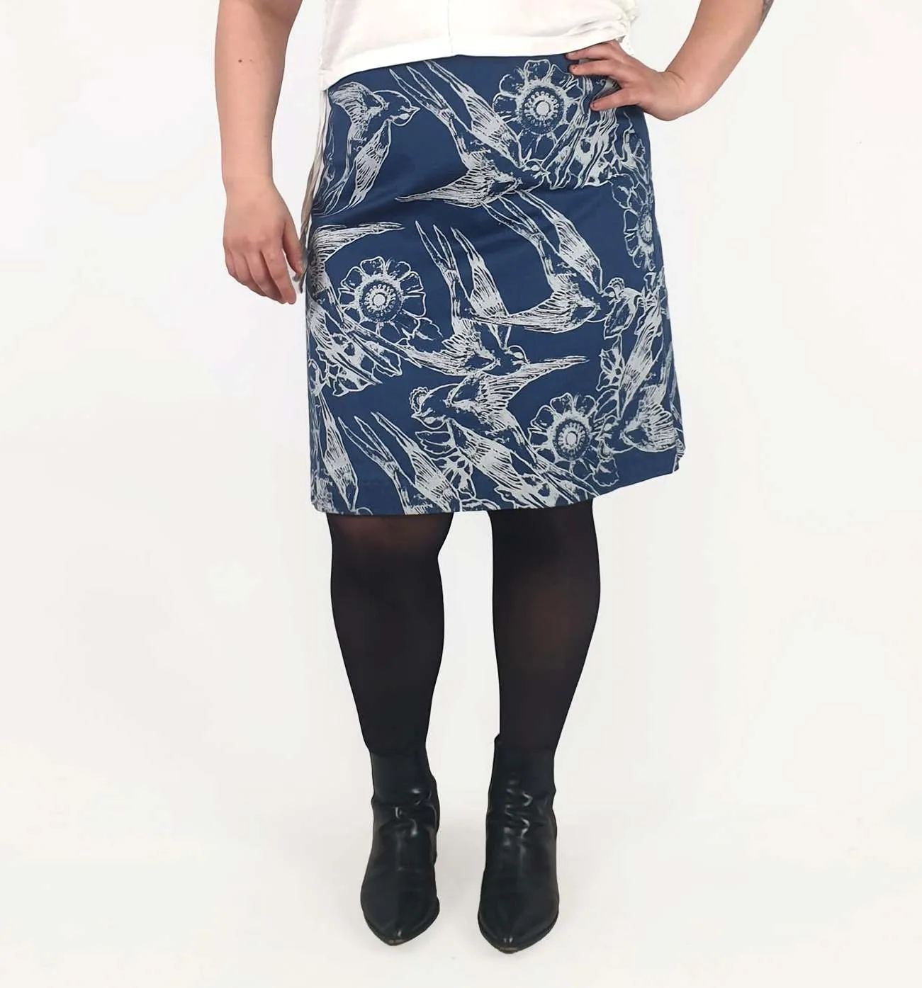 Essaye by Surface Art skirt size XL