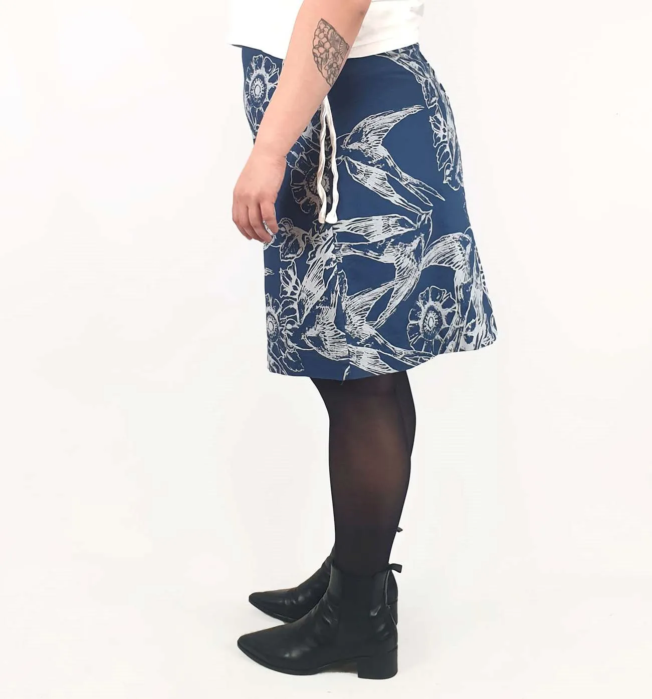 Essaye by Surface Art skirt size XL