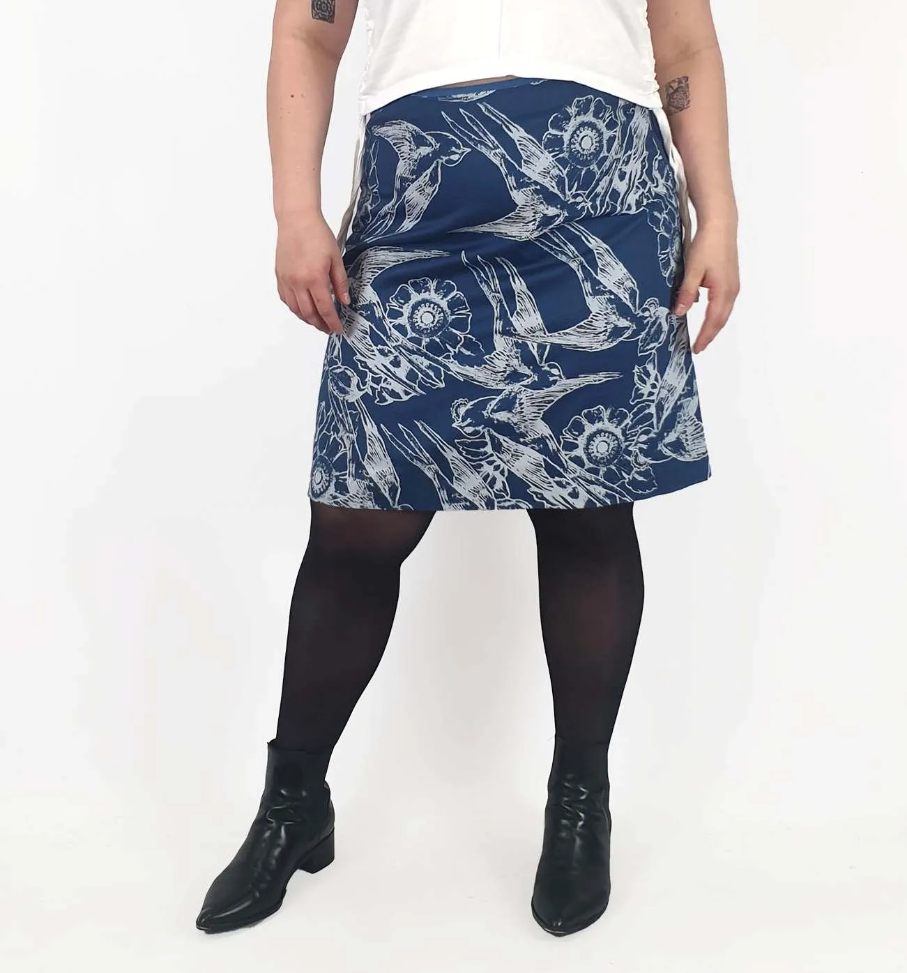 Essaye by Surface Art skirt size XL