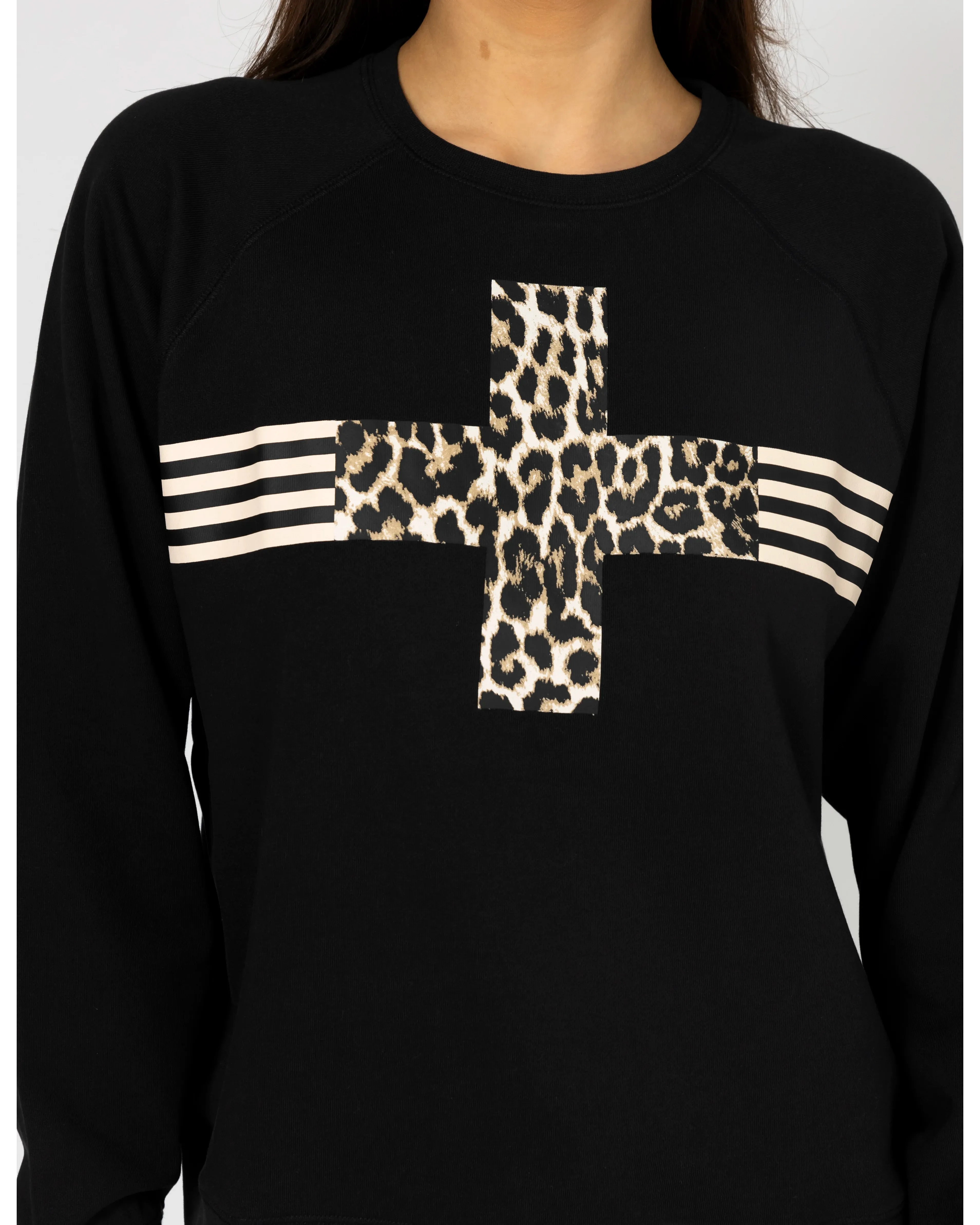 Everyday Sweater Leopard Cross With Stripes - Black
