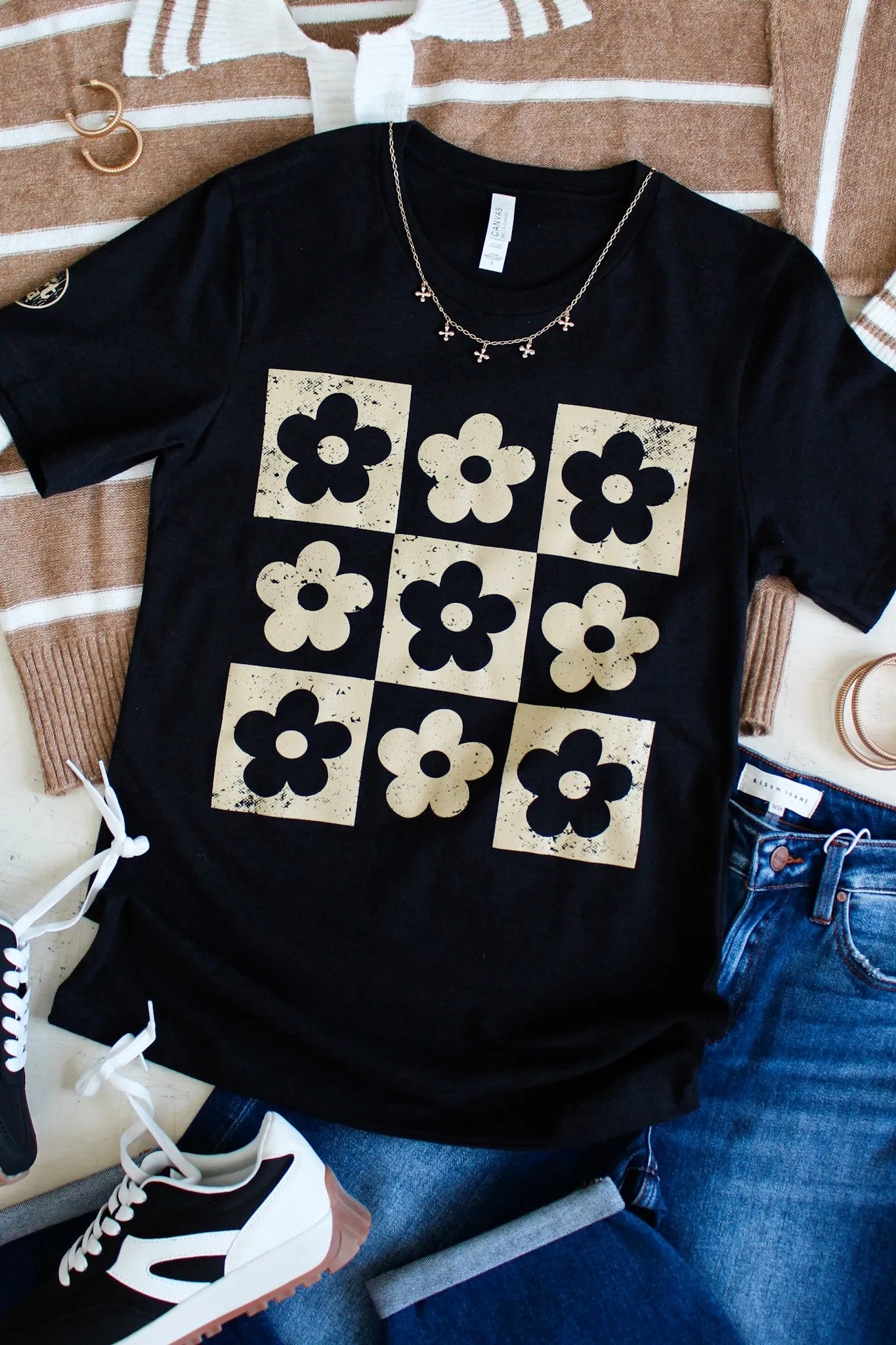 Flower Pop Graphic Tee • Black