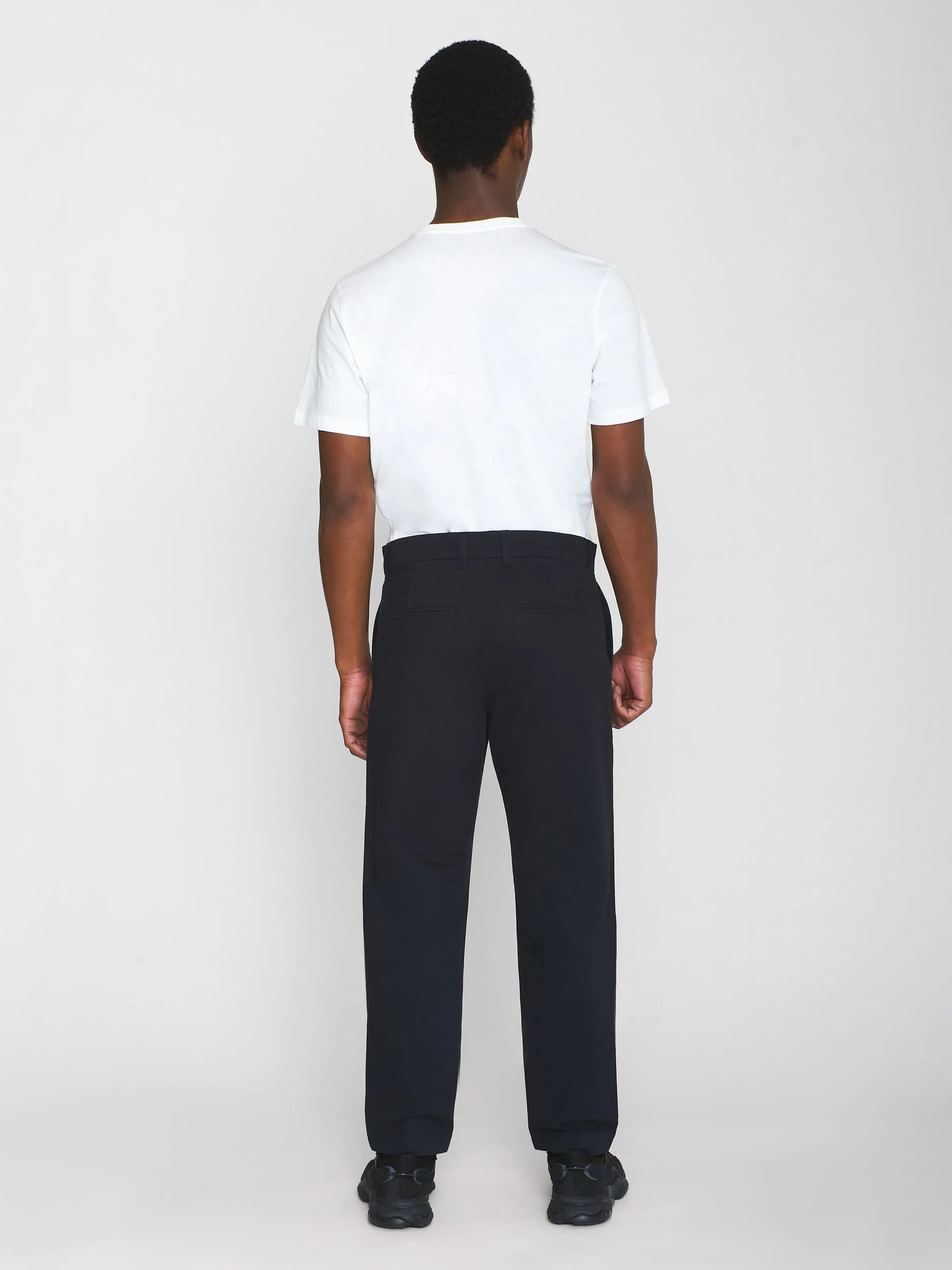 KNOWLEDGE COTTON APPAREL Chuck Regular Chino Twill Pants black jet