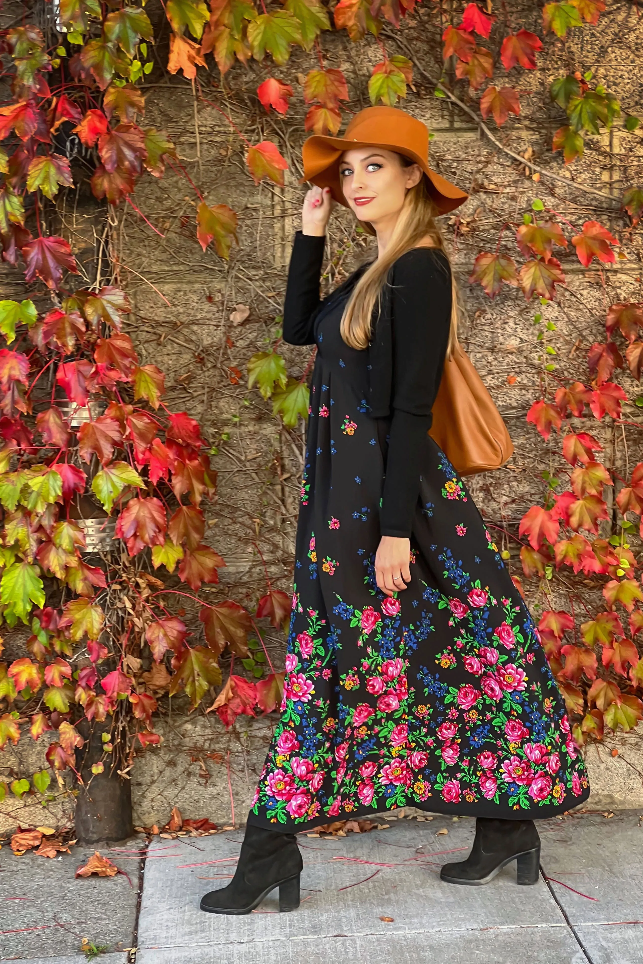 Lesia Black Maxi Dress