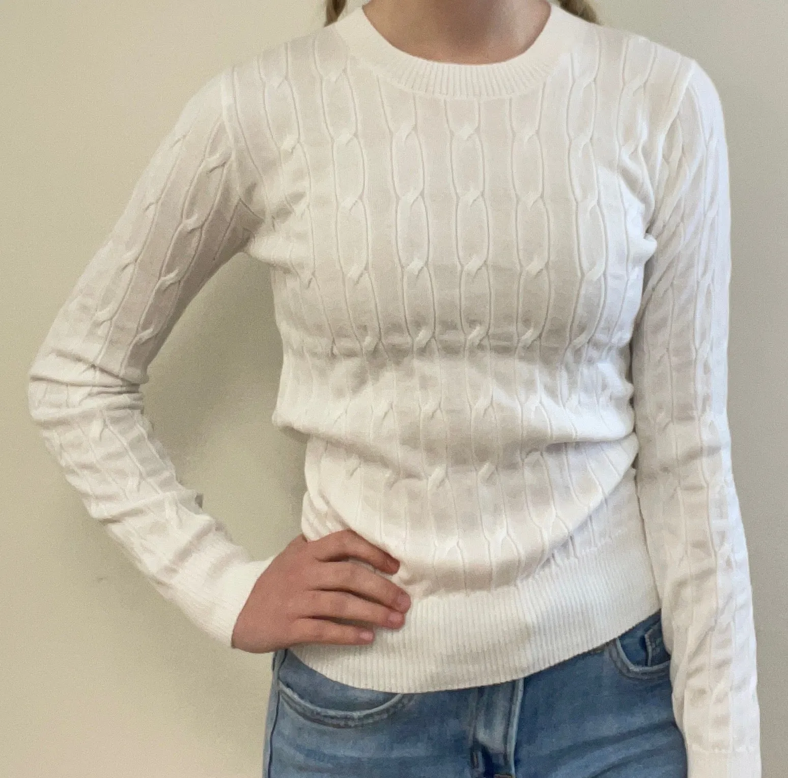 Long Sleeve Round Neck Cable Sweater