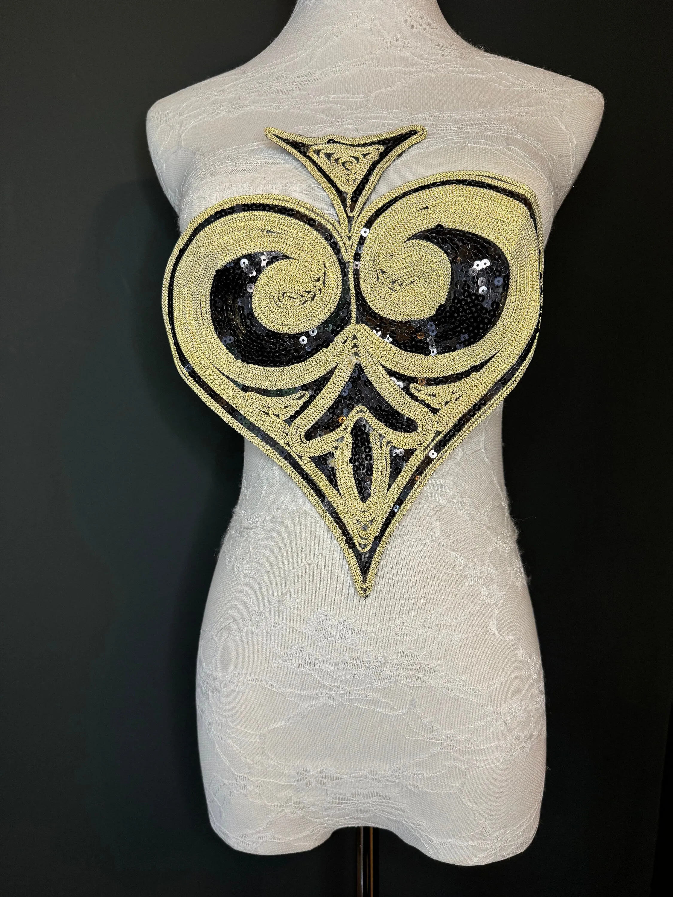 Lurex Motif, Spades, Ace of Spades, Motif, Sew on, Sequins, Crafts, Furnishings, Bags, Clothing, Costume, Fashion, Gold, Black,