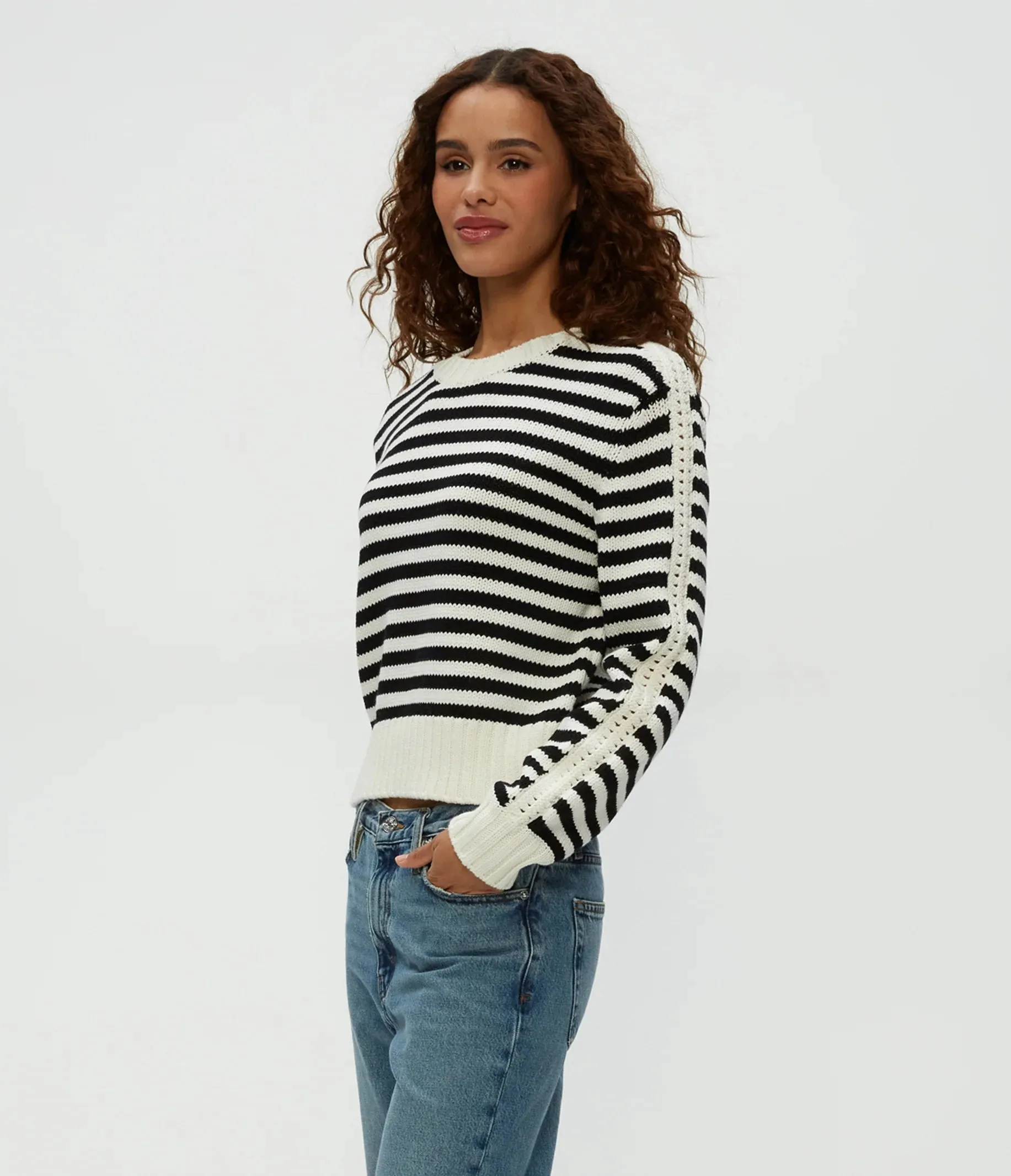 Merle Crewneck Sweater | Black Stripe