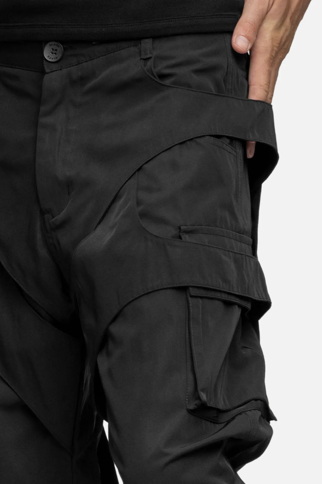 N100 CARGO BLACK
