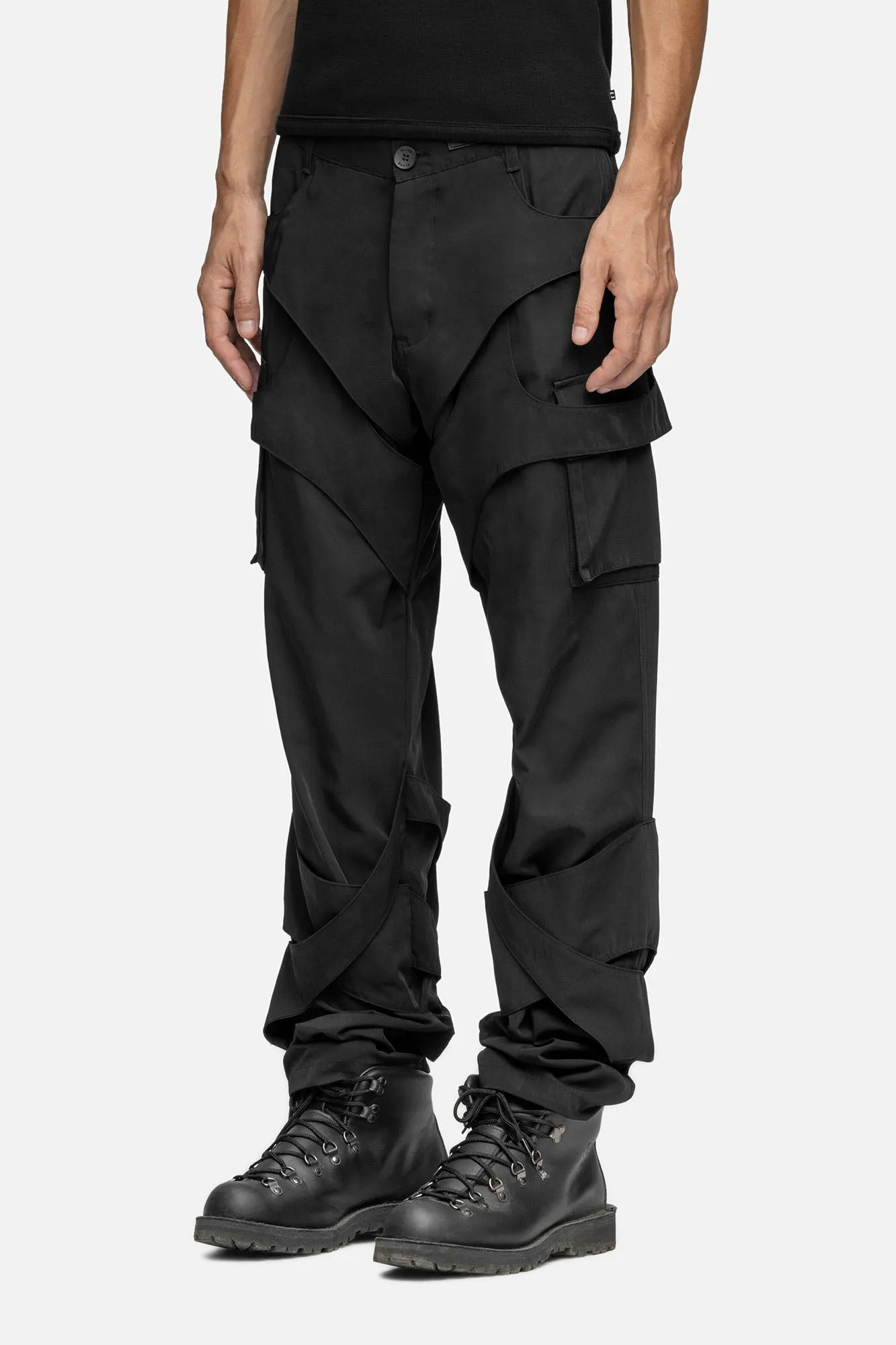 N100 CARGO BLACK