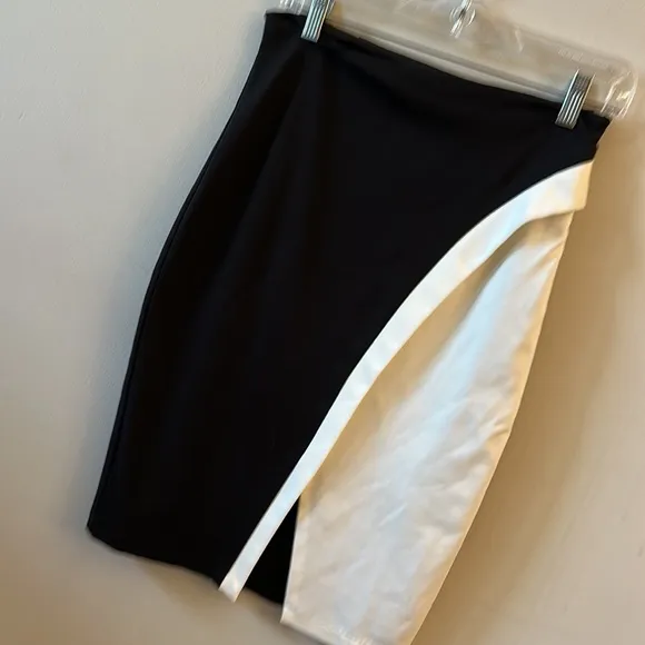 NEW Anthropologie x Eva Franco Black White Pencil Color block pointe skirt M/6