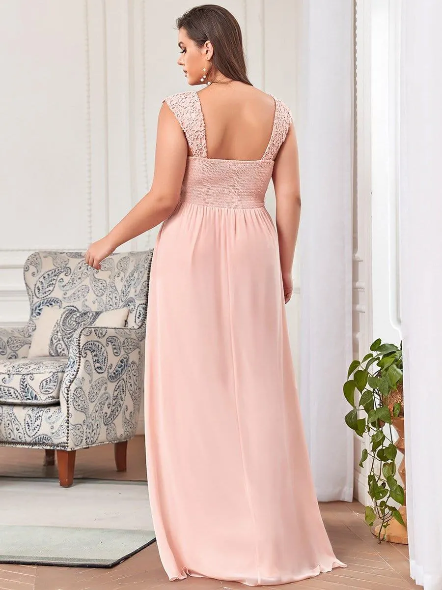 Robe de demoiselle d'honneur longue en mousseline de soie élégante de grande taille avec corsage en dentelle