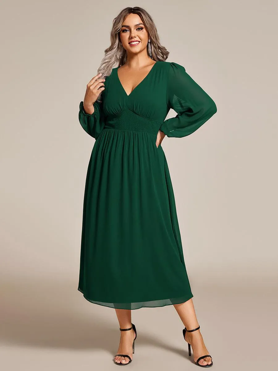 Robe invité mariage mi-longue élégante à col en V et manches longues