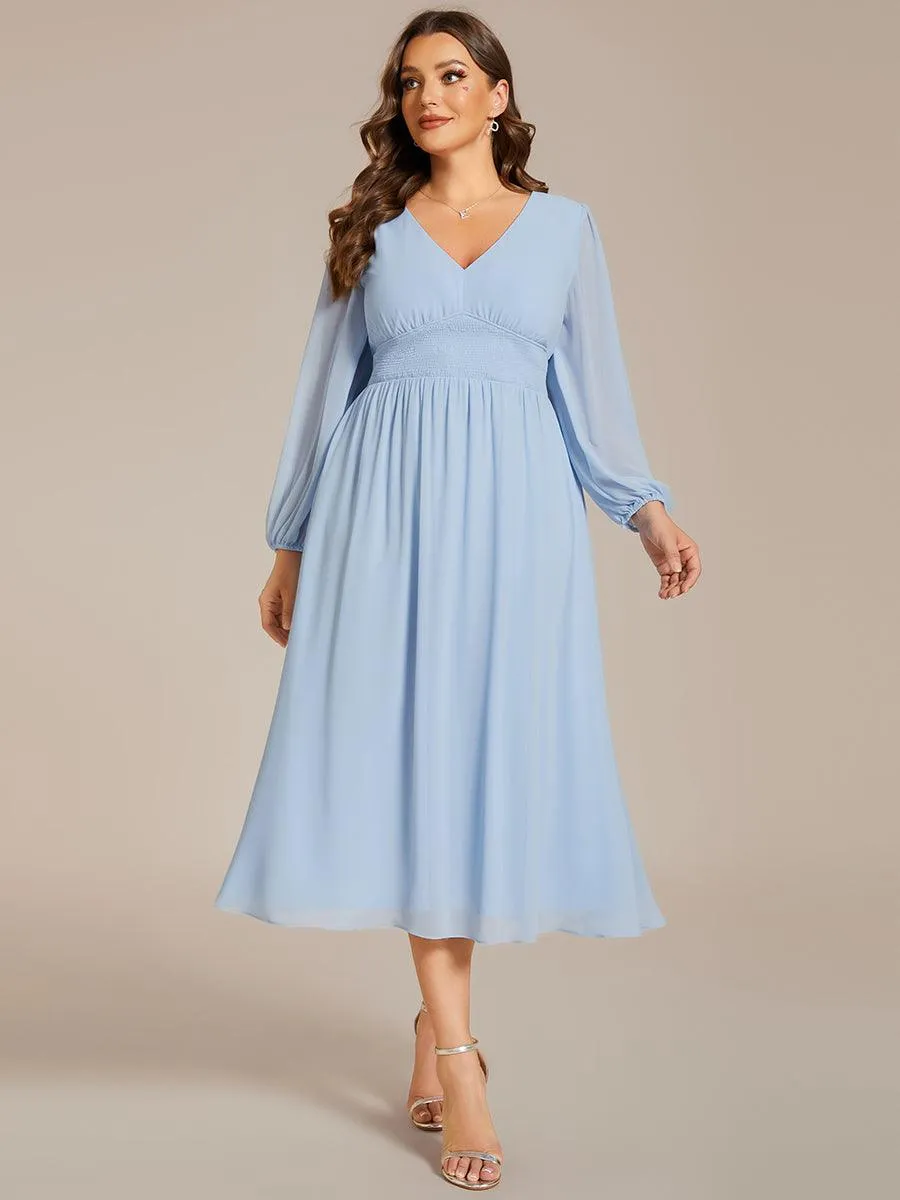 Robe invité mariage mi-longue élégante à col en V et manches longues