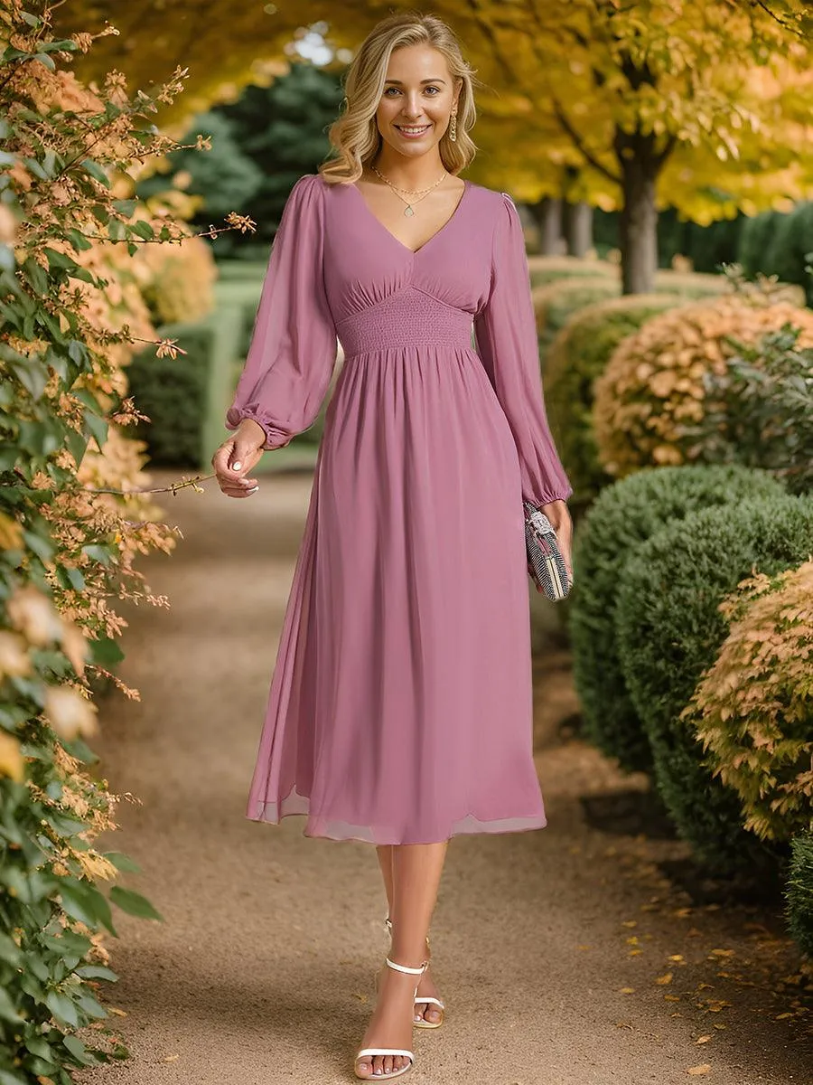 Robe invité mariage mi-longue élégante à col en V et manches longues