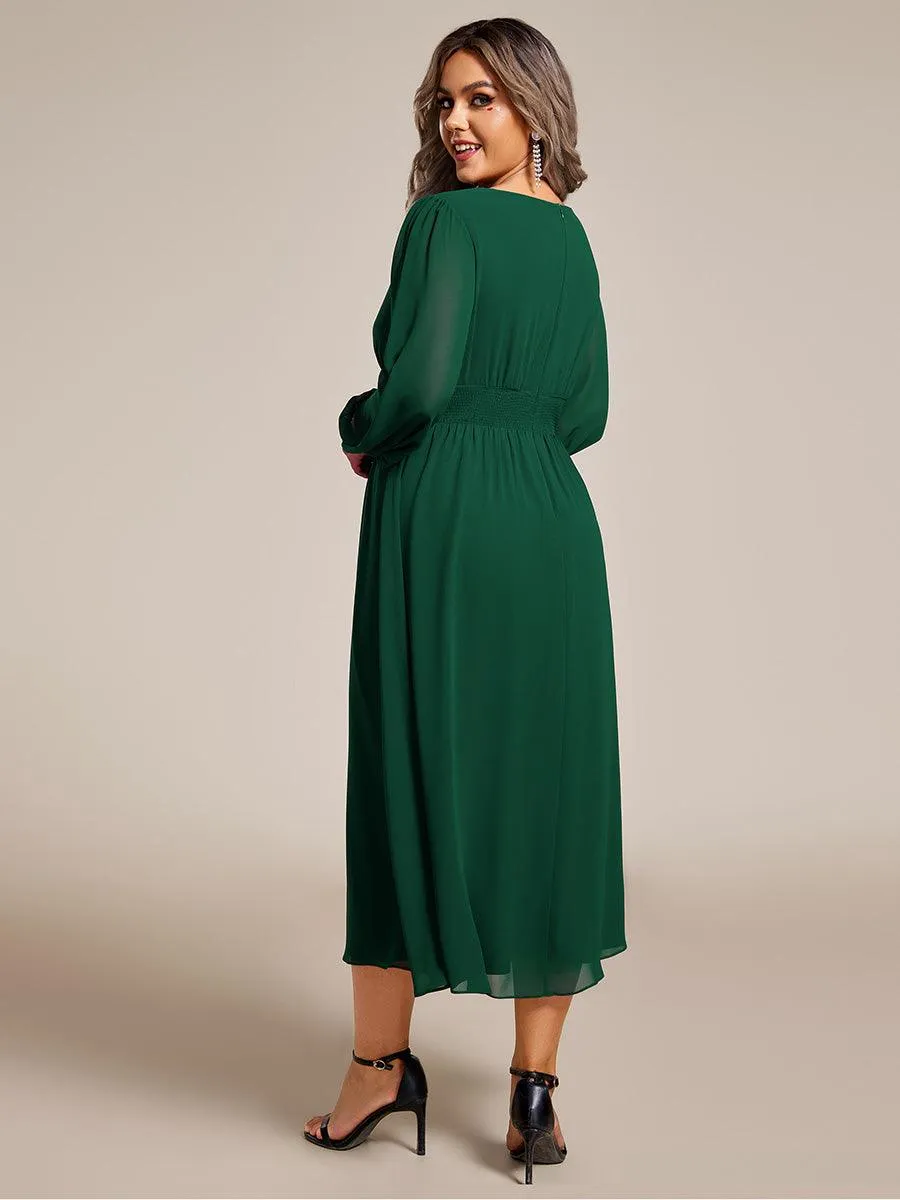 Robe invité mariage mi-longue élégante à col en V et manches longues