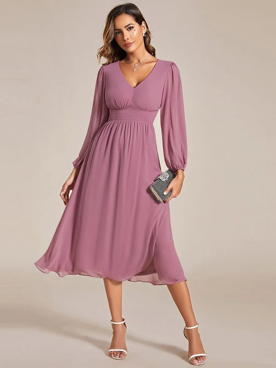 Robe invité mariage mi-longue élégante à col en V et manches longues