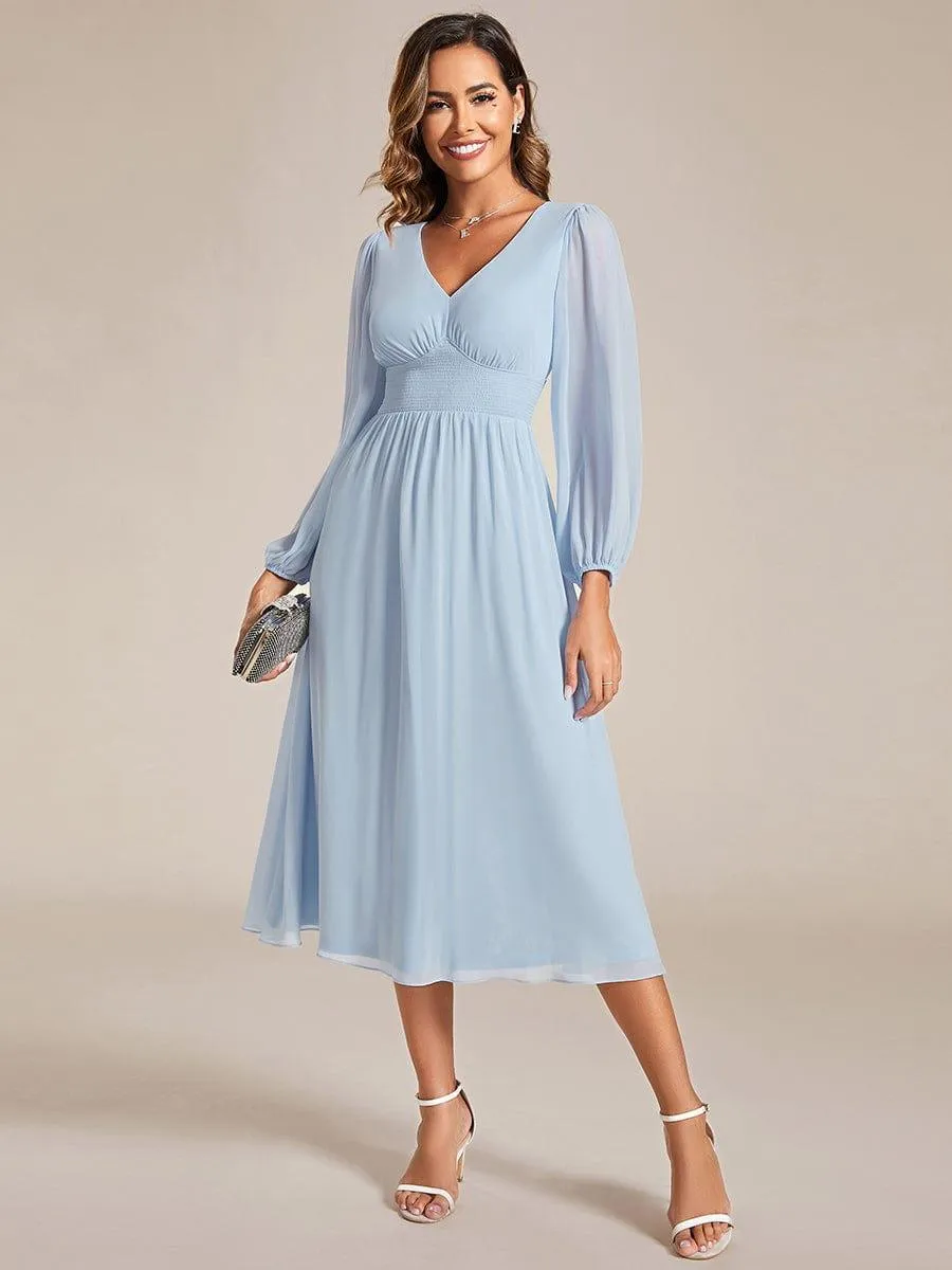 Robe invité mariage mi-longue élégante à col en V et manches longues