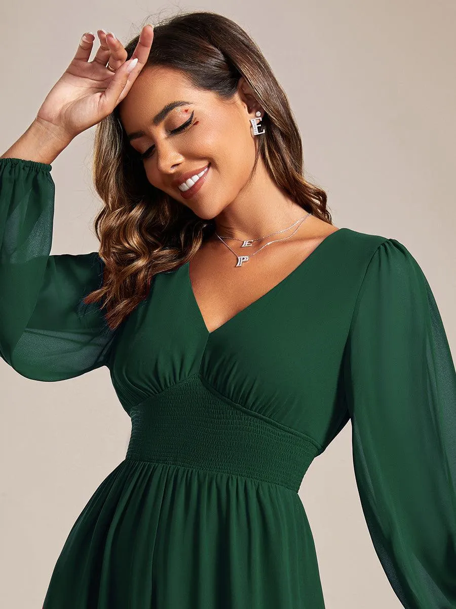 Robe invité mariage mi-longue élégante à col en V et manches longues