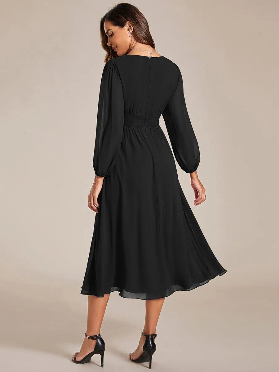 Robe invité mariage mi-longue élégante à col en V et manches longues