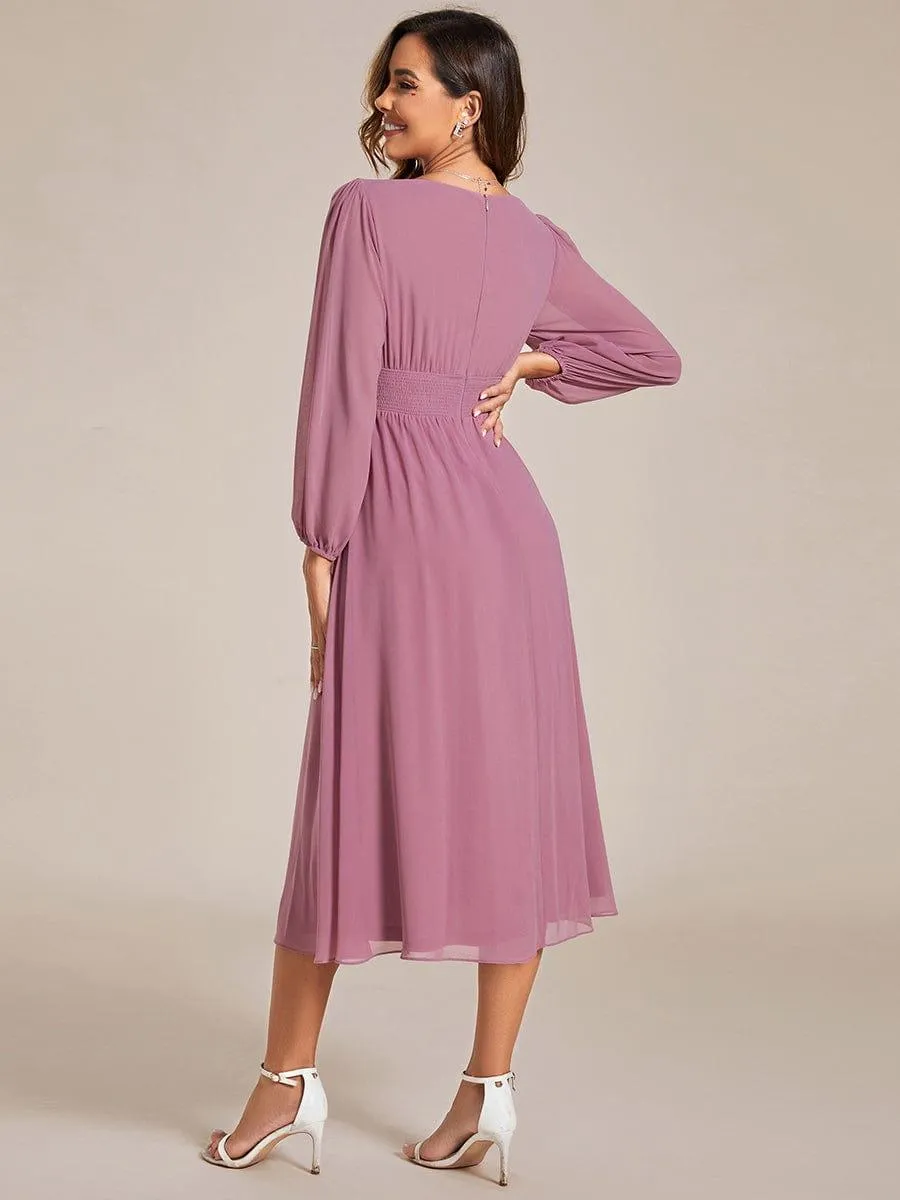 Robe invité mariage mi-longue élégante à col en V et manches longues