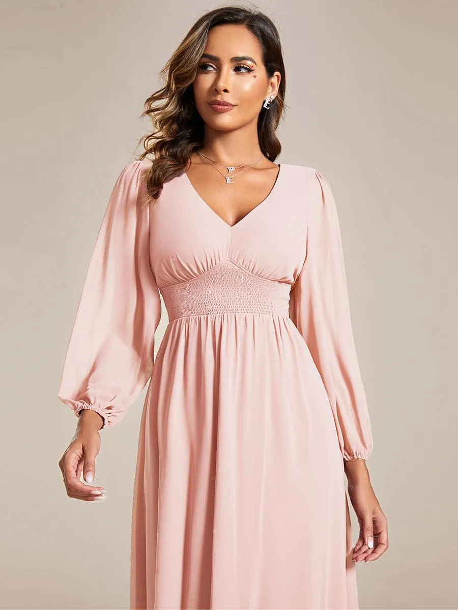 Robe invité mariage mi-longue élégante à col en V et manches longues
