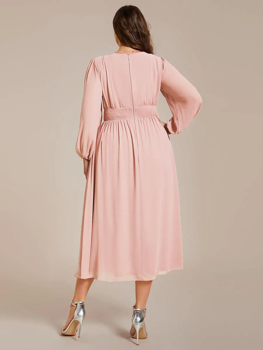 Robe invité mariage mi-longue élégante à col en V et manches longues