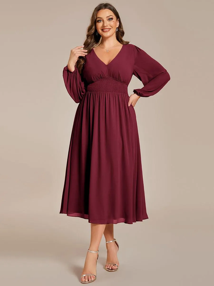 Robe invité mariage mi-longue élégante à col en V et manches longues