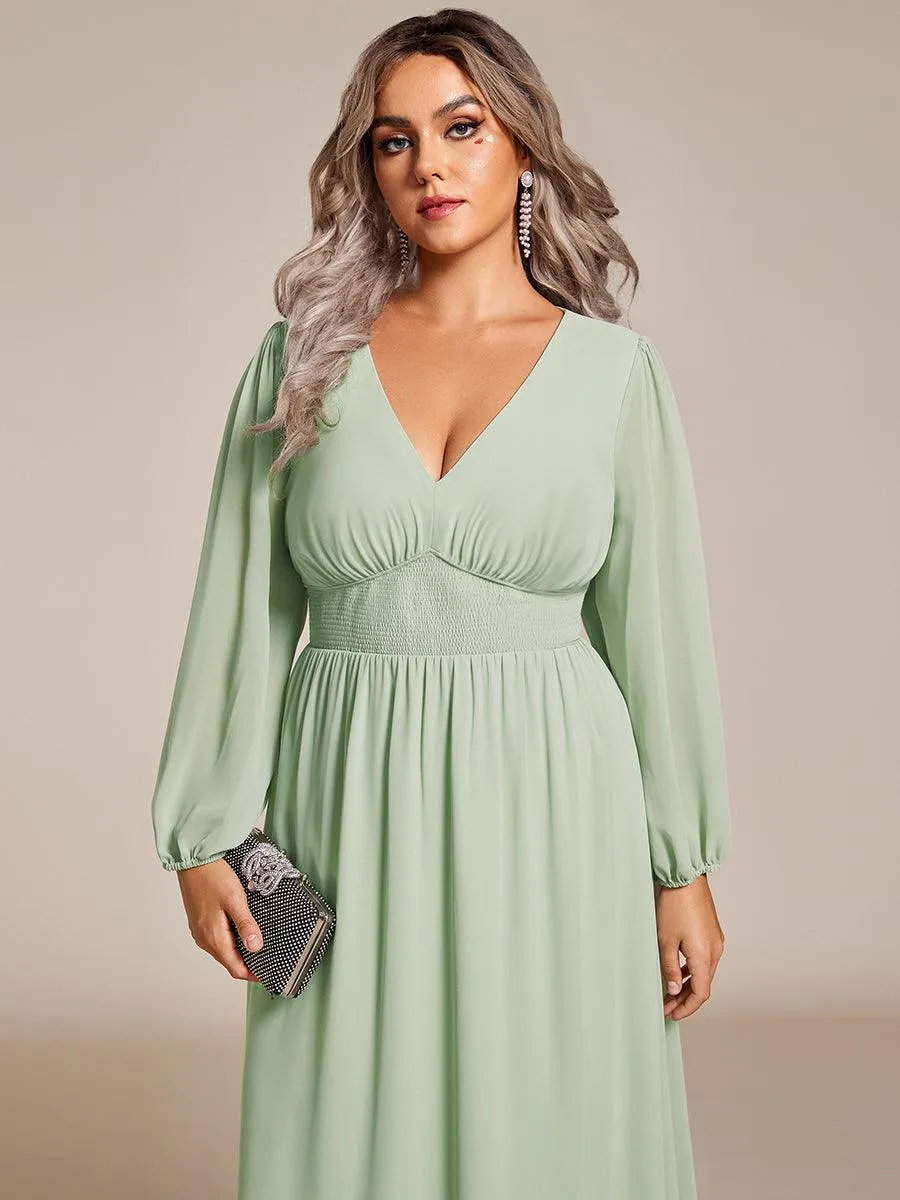 Robe invité mariage mi-longue élégante à col en V et manches longues