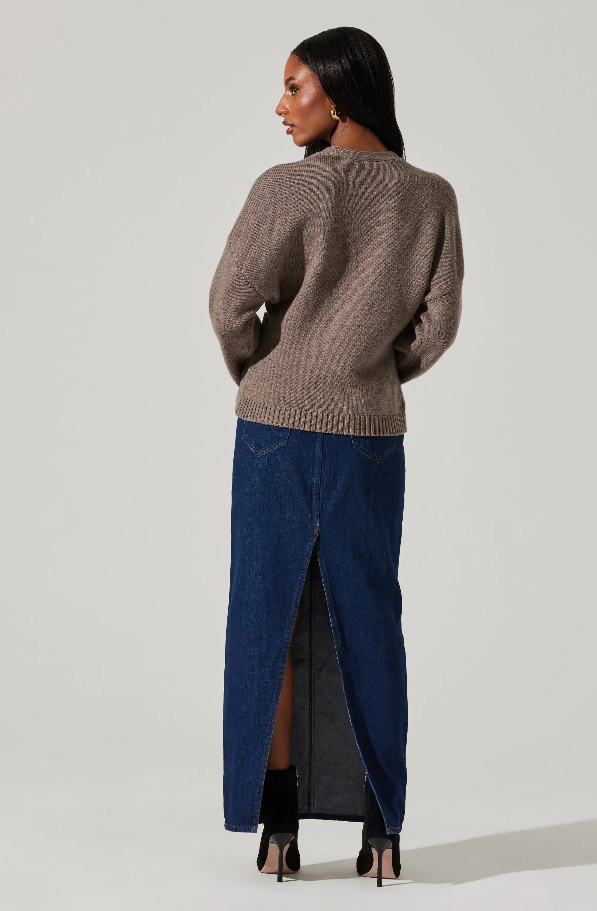 Saffi V-Neck Cardigan