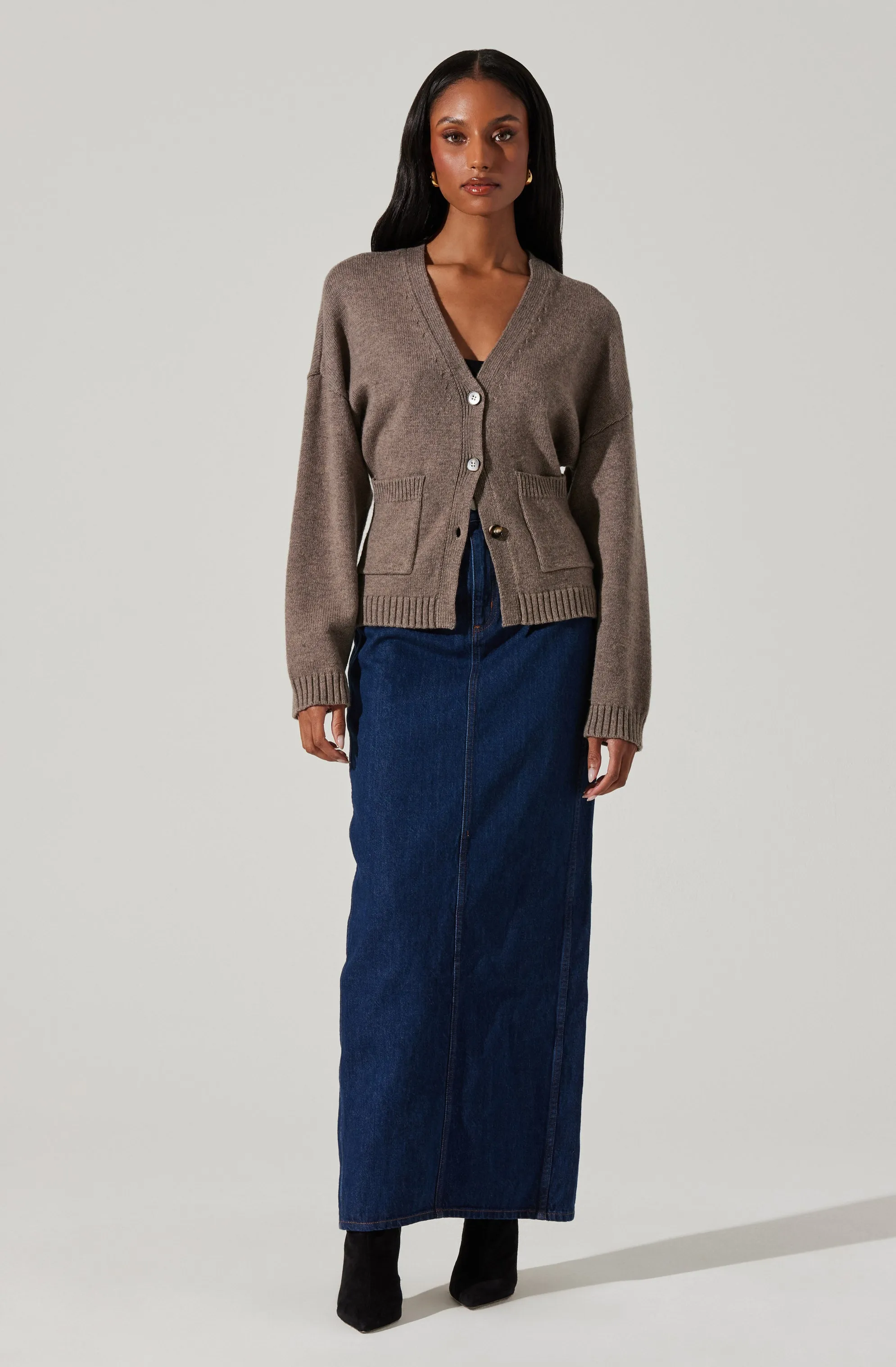 Saffi V-Neck Cardigan