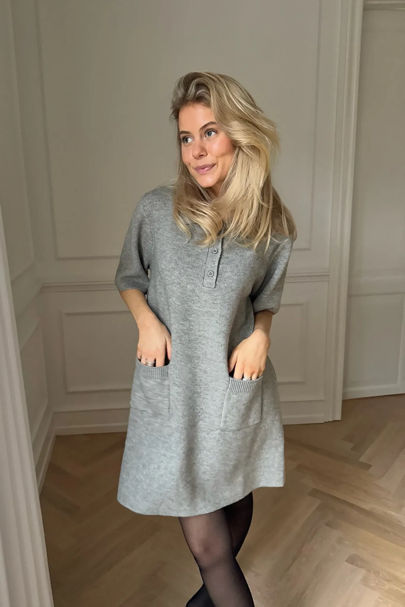 SifIC Strik Kjole - Grå