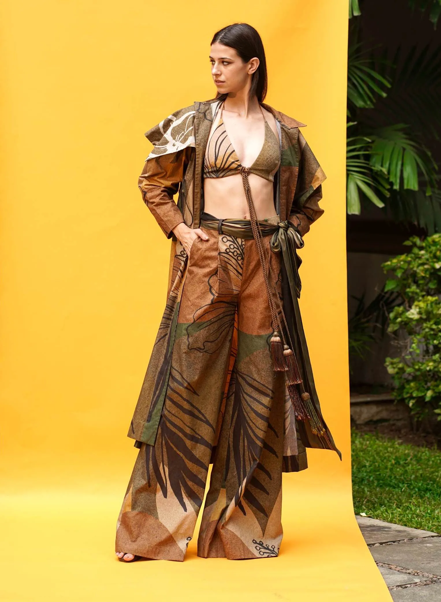 Tropical Brown Cape Trench