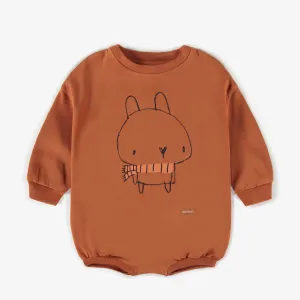 Une-pièce caramel ample en coton biologique, naissance || Puffy caramel one-piece in organic cotton, newborn