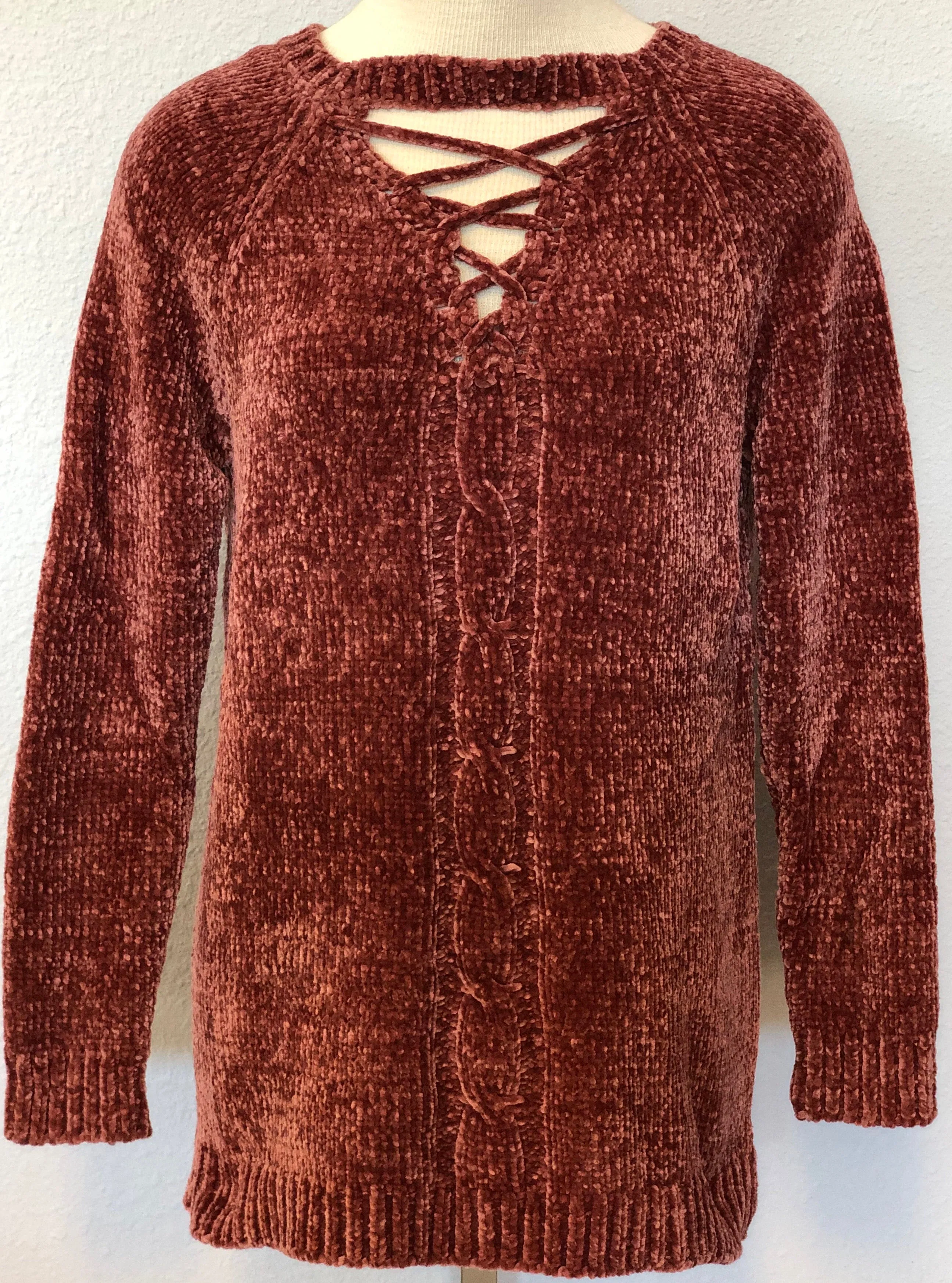 V-NECK BLANKET SWEATER