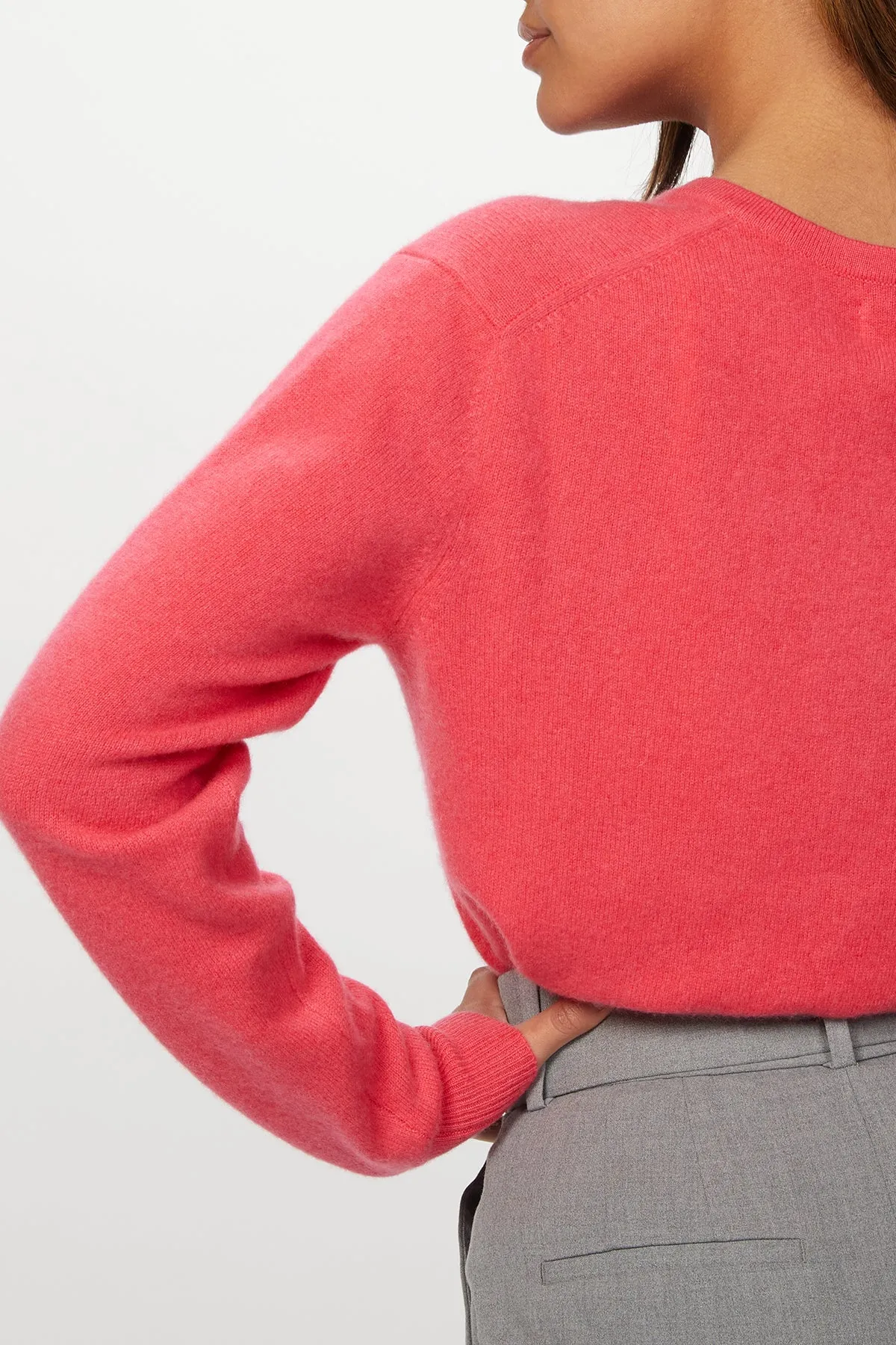 V-NECK CASHMERE PULLOVER