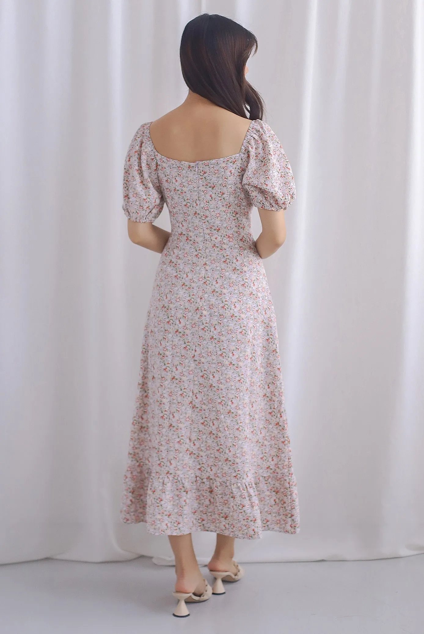Vandelia Puffy Sleeve Ruched Maxi Dress In Red Floral