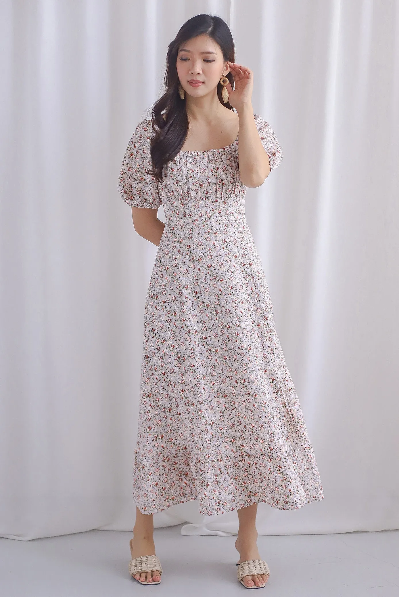 Vandelia Puffy Sleeve Ruched Maxi Dress In Red Floral