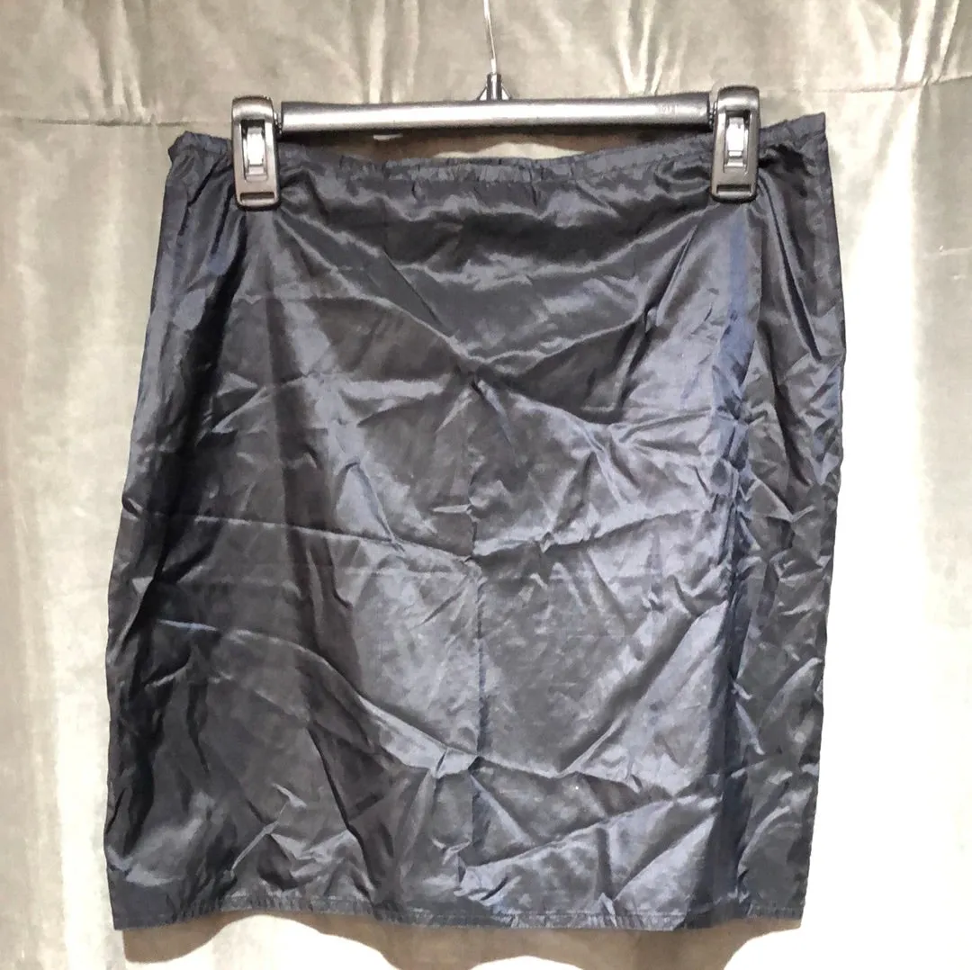 VINTAGE: PRADA Black Nylon mini skirt