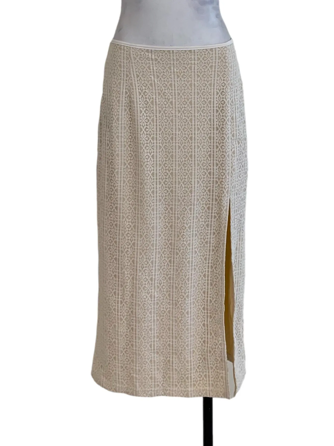 White Lace Pencil Skirt