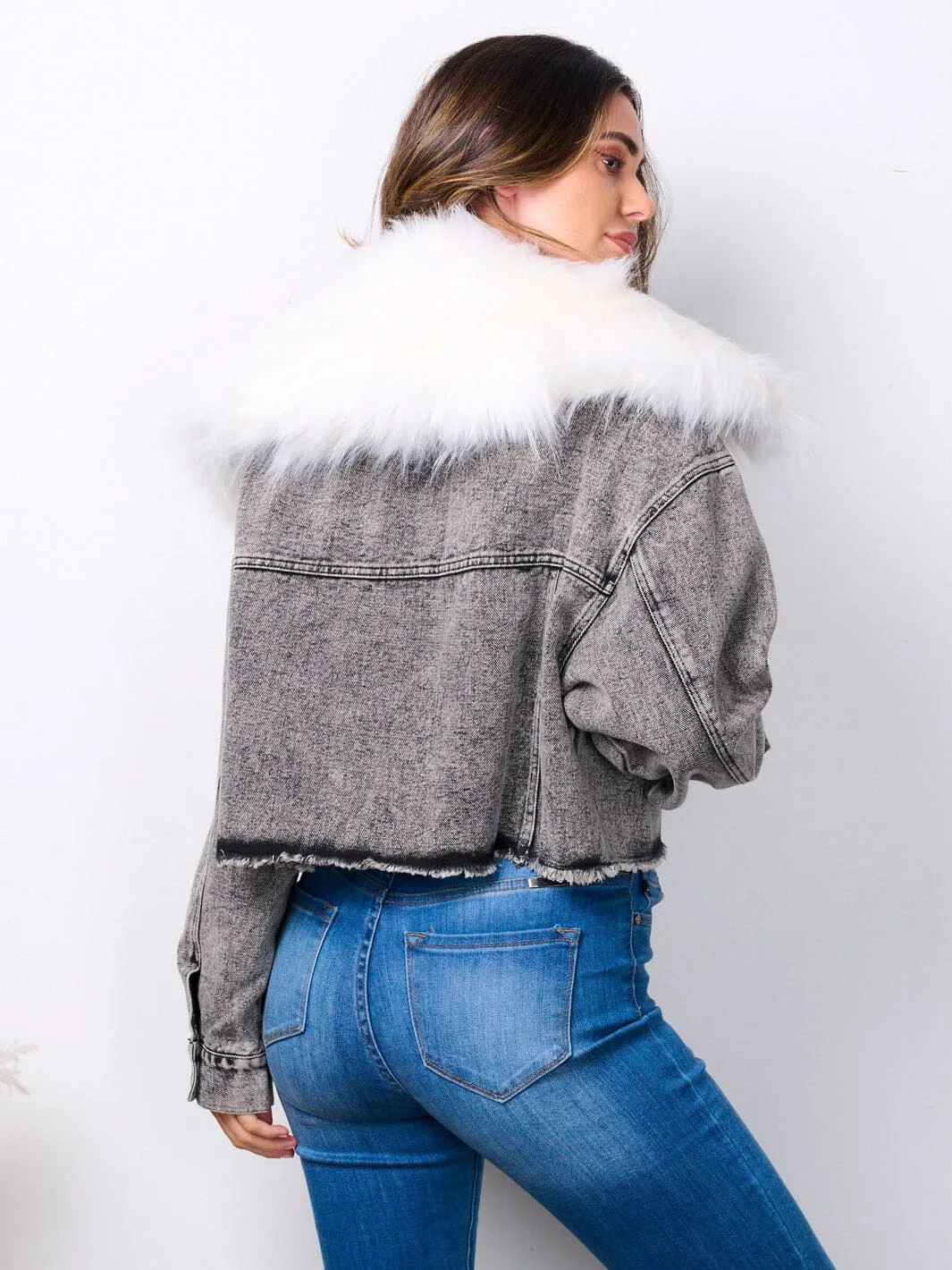 WOMEN'S LONG SLEEVE BUTTON CLOSURE REMOVABLE COLLAR DENIM JACKET