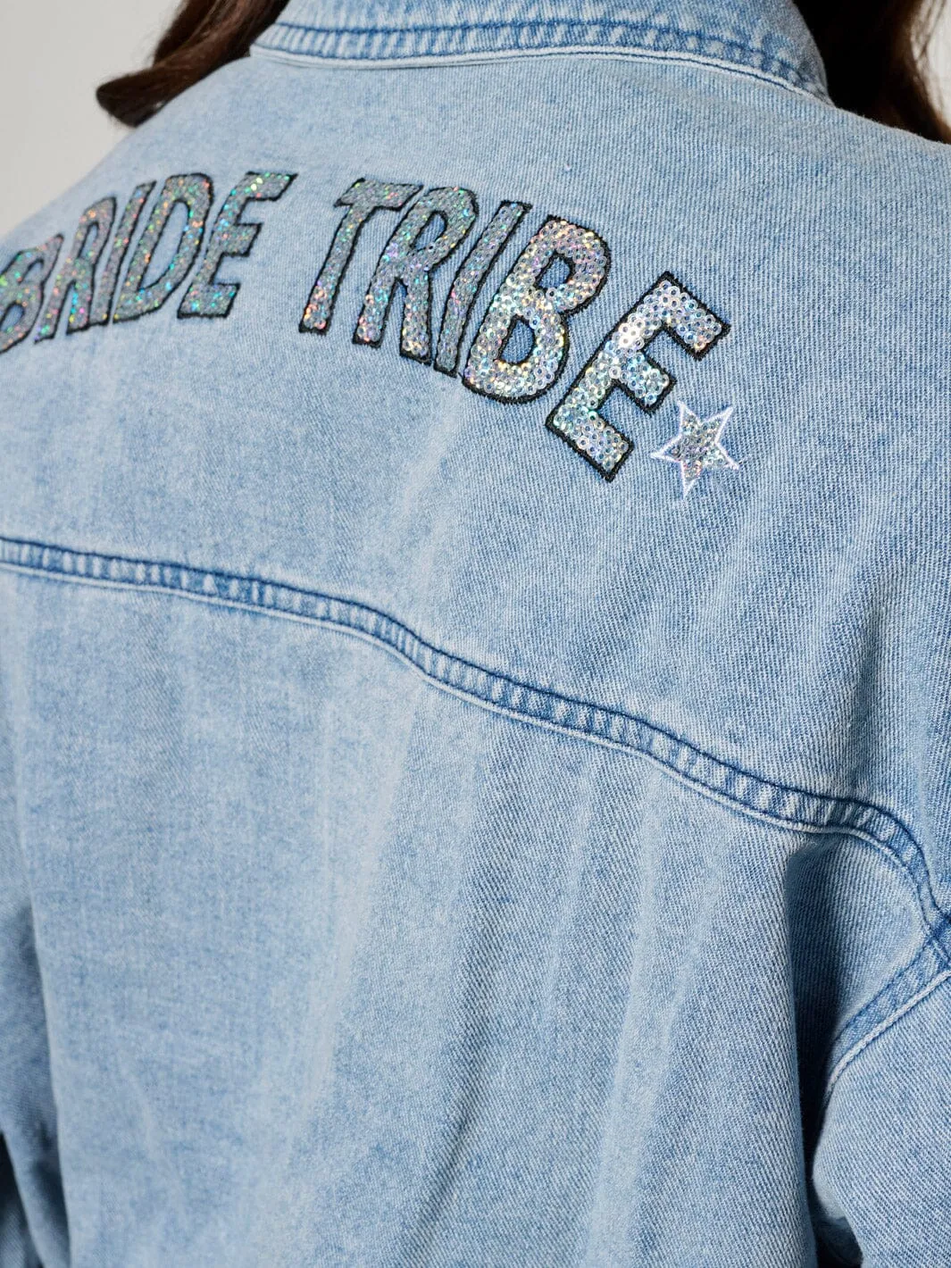 WOMEN'S LONG SLEEVE BUTTON CLOSURE STUDS GRAPHIC DENIM JACKET